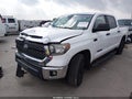 2020 Toyota Tundra — photo 2 of 16 | VIN 5TFDY5F13LX909532