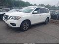 Photo 2 of 16 — 2017 Nissan Pathfinder