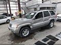 2000 Jeep Grand Cherokee — photo 2 of 16 | VIN 1J4GW58N5YC247383