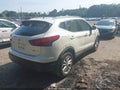 2018 Nissan Rogue Sport — photo 4 of 16 | VIN JN1BJ1CR4JW200970