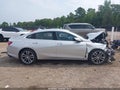 2022 Chevrolet Malibu — photo 13 of 16 | VIN 1G1ZD5STXNF162179