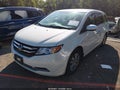 2016 Honda Odyssey — photo 2 of 16 | VIN 5FNRL5H30GB139390