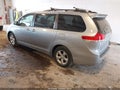 2014 Toyota Sienna — photo 3 of 16 | VIN 5TDKK3DC7ES486609