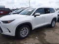 2024 Toyota Highlander — photo 6 of 19 | VIN 5TDAAAB57RS016125