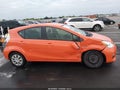 2014 Toyota Prius C — photo 6 of 17 | VIN JTDKDTB31E1084093