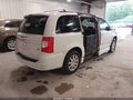 2016 Chrysler Town & Country — photo 4 of 17 | VIN 2C4RC1BG3GR290233
