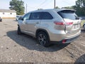 2016 Toyota Highlander — photo 3 of 16 | VIN 5TDKKRFH2GS146914