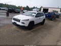 2017 Jeep Cherokee — photo 2 of 16 | VIN 1C4PJMABXHW621788
