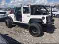 2013 Jeep Wrangler Unlimited — photo 3 of 17 | VIN 1C4BJWDG4DL632861