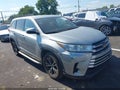2019 Toyota Highlander — photo 1 of 16 | VIN 5TDZARFHXKS048353