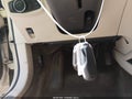2014 Lincoln MKZ — photo 11 of 16 | VIN 3LN6L2G99ER809050