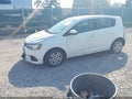 2017 Chevrolet Sonic — photo 2 of 11 | VIN 1G1JG6SH5H4148521