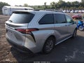 2022 Toyota Sienna — photo 4 of 16 | VIN 5TDKSKFC1NS041838