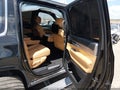 2022 Jeep Grand Wagoneer — photo 8 of 16 | VIN 1C4SJVGJ4NS169029