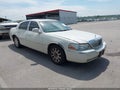 2006 Lincoln Town Car — photo 1 of 16 | VIN 1LNHM82W06Y634342