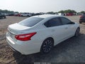 2017 Nissan Altima — photo 4 of 11 | VIN 1N4AL3AP7HC199220