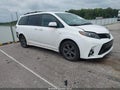 2020 Toyota Sienna — photo 1 of 17 | VIN 5TDEZ3DC4LS239831
