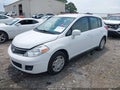 2010 Nissan Versa — photo 2 of 17 | VIN 3N1BC1CP5AL352352