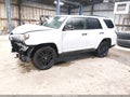 2019 Toyota 4Runner — photo 2 of 17 | VIN JTEBU5JR5K5647017