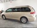 2011 Toyota Sienna — photo 14 of 16 | VIN 5TDYK3DC9BS047014