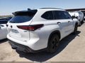2025 Toyota Highlander Hybrid — photo 4 of 16 | VIN 5TDKBRCH8SS677354