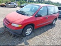 2000 Dodge Caravan — photo 2 of 12 | VIN 2B4FP25B2YR839741