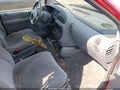 2000 Dodge Caravan — photo 5 of 12 | VIN 2B4FP25B2YR839741