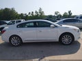 2016 Buick LaCrosse — photo 13 of 16 | VIN 1G4GB5G34GF210562