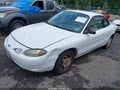 2002 Ford Escort — photo 2 of 12 | VIN 3FAFP113X2R150601