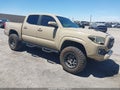 2016 Toyota Tacoma — photo 1 of 17 | VIN 3TMAZ5CN6GM014054