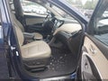 2017 Hyundai Santa Fe — photo 5 of 16 | VIN 5XYZUDLB7HG399673