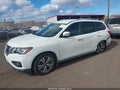 2017 Nissan Pathfinder — photo 2 of 17 | VIN 5N1DR2MN2HC626292