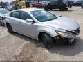 2018 Nissan Altima — photo 1 of 17 | VIN 1N4AL3AP1JC212887