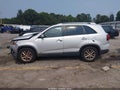 2014 Kia Sorento — photo 14 of 16 | VIN 5XYKTCA68EG450341