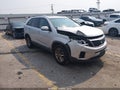 2014 Kia Sorento — photo 1 of 16 | VIN 5XYKTCA68EG450341