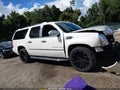 2009 Cadillac Escalade ESV — photo 13 of 19 | VIN 1GYFK26259R101532