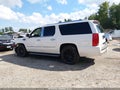 2009 Cadillac Escalade ESV — photo 14 of 19 | VIN 1GYFK26259R101532
