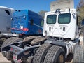 2013 Freightliner Cascadia 113 — photo 4 of 20 | VIN 1FUBGADV3DLBW3354