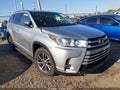 2017 Toyota Highlander — photo 1 of 15 | VIN 5TDJZRFHXHS371560