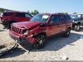 2016 Jeep Patriot — photo 2 of 16 | VIN 1C4NJPFB1GD584383