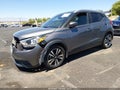 2018 Nissan Kicks — photo 2 of 17 | VIN 3N1CP5CU3JL506272