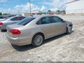 2016 Volkswagen Passat — photo 4 of 18 | VIN 1VWBS7A35GC011876