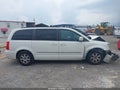 2011 Chrysler Town & Country — photo 13 of 16 | VIN 2A4RR5DG1BR638357
