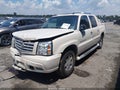 2004 Cadillac Escalade EXT — photo 2 of 16 | VIN 3GYEK62N14G297173