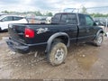 2002 Chevrolet S-10 — photo 4 of 13 | VIN 1GCCT19W228232847