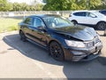 2017 Volkswagen Passat — photo 1 of 16 | VIN 1VWDT7A36HC061399