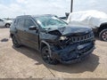 2020 Jeep Compass — photo 1 of 16 | VIN 3C4NJDBB0LT236311