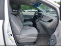 2015 Toyota Sienna — photo 5 of 17 | VIN 5TDJK3DC9FS099248