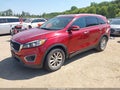 2016 Kia Sorento — photo 2 of 16 | VIN 5XYPGDA58GG106261
