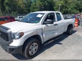 2018 Toyota Tundra — photo 2 of 15 | VIN 5TFUM5F1XJX075509